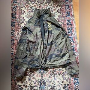 Camouflage windbreaker
